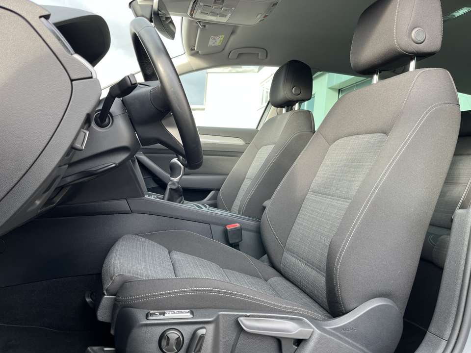 Volkswagen Passat Variant - Imagem 11