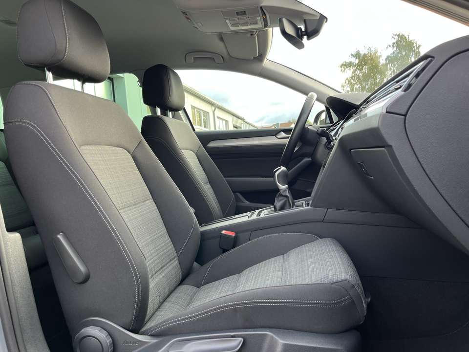 Volkswagen Passat Variant - Imagem 13