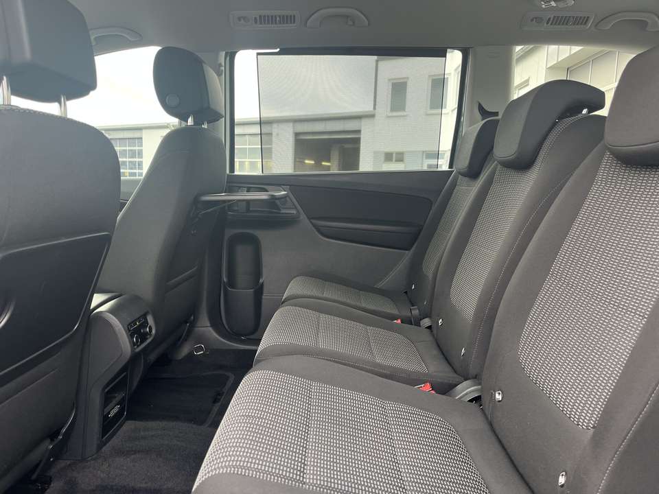 SEAT Alhambra - Imagem 15