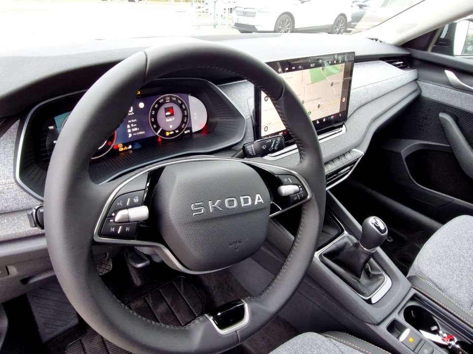 Skoda Octavia - Imagem 7