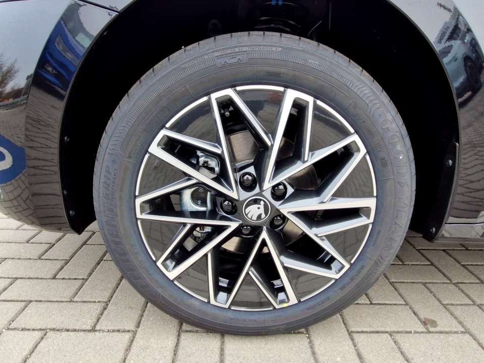 Skoda Octavia - Imagem 14