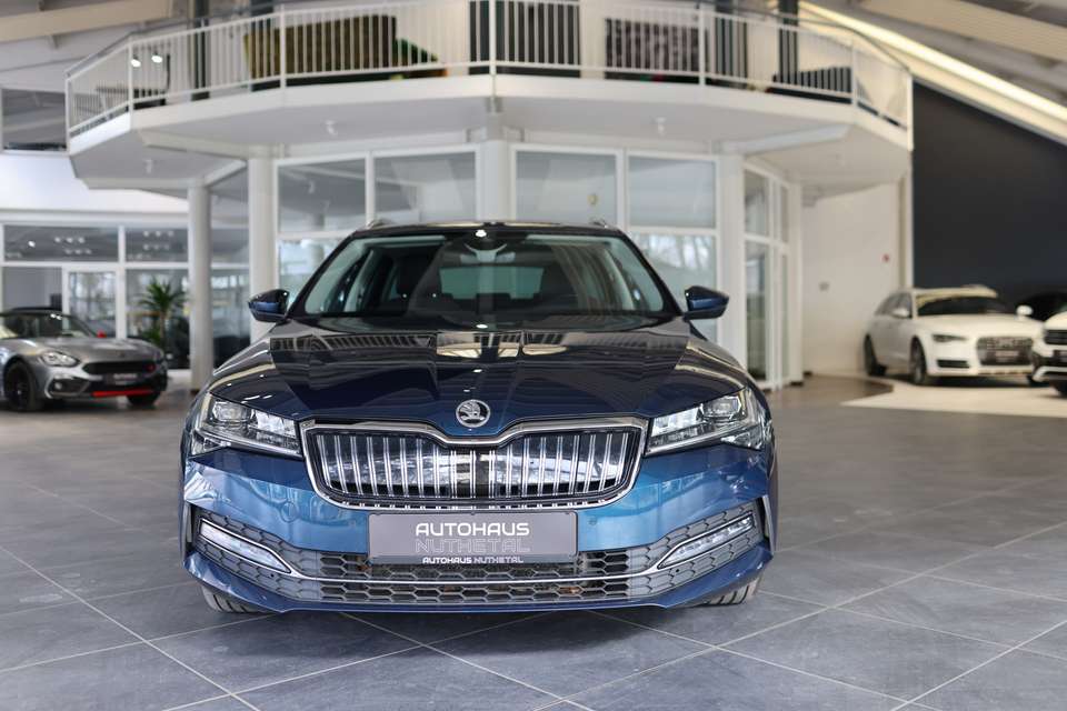 Skoda Superb - Imagem 2