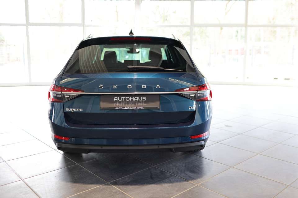 Skoda Superb - Imagem 5