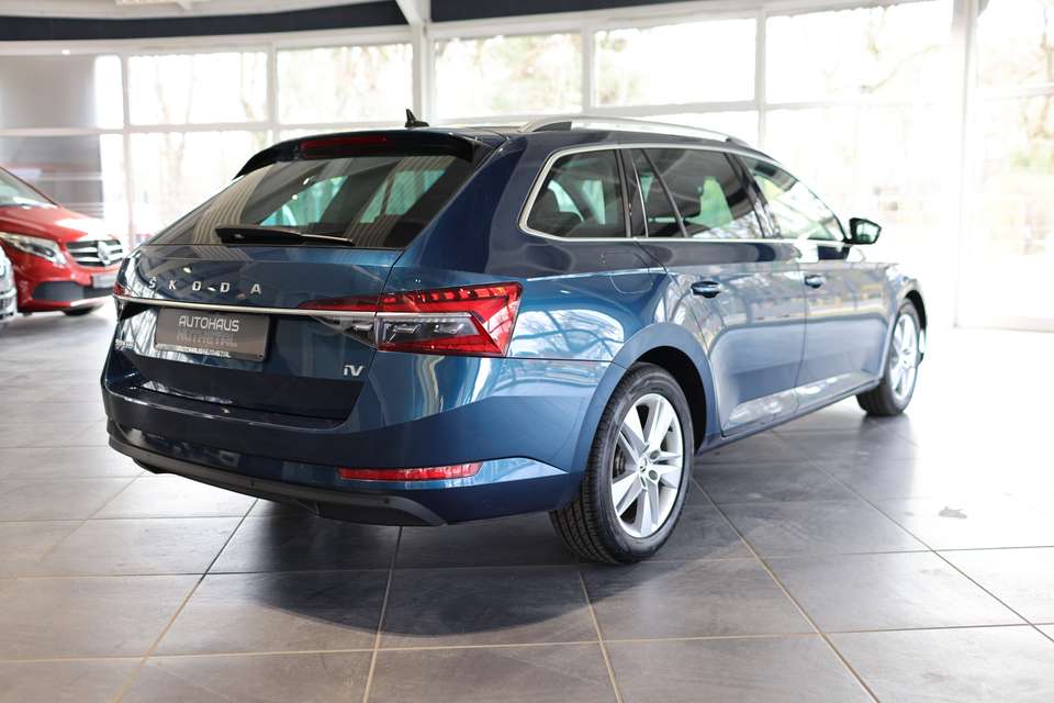 Skoda Superb - Imagem 6