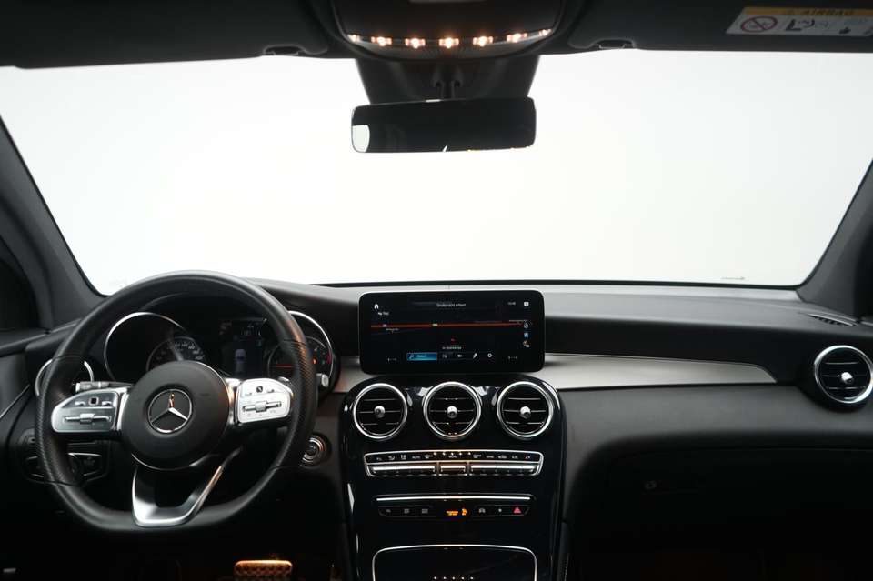 Mercedes-Benz GLC 220 - Imagem 13