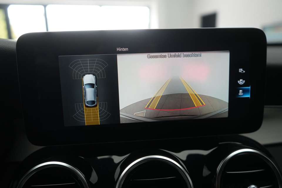 Mercedes-Benz GLC 220 - Imagem 14