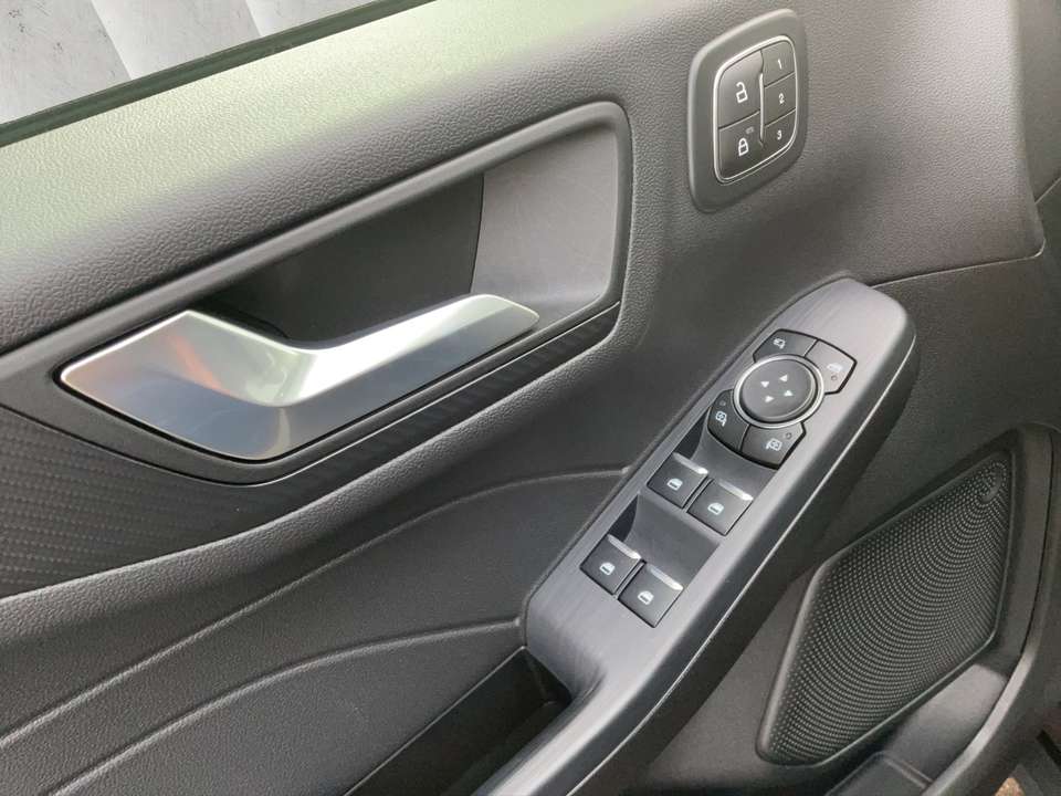 Ford Kuga - Imagem 17