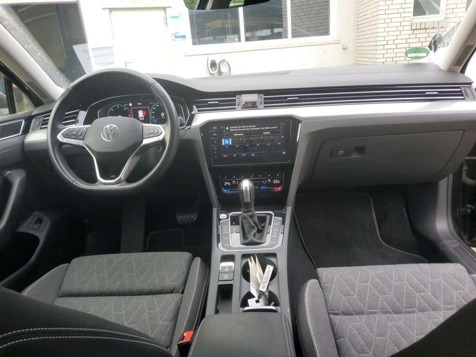 Volkswagen Passat Variant - Imagem 8