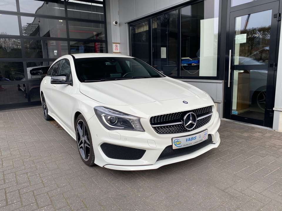 Mercedes-Benz CLA 180 - Imagem 1