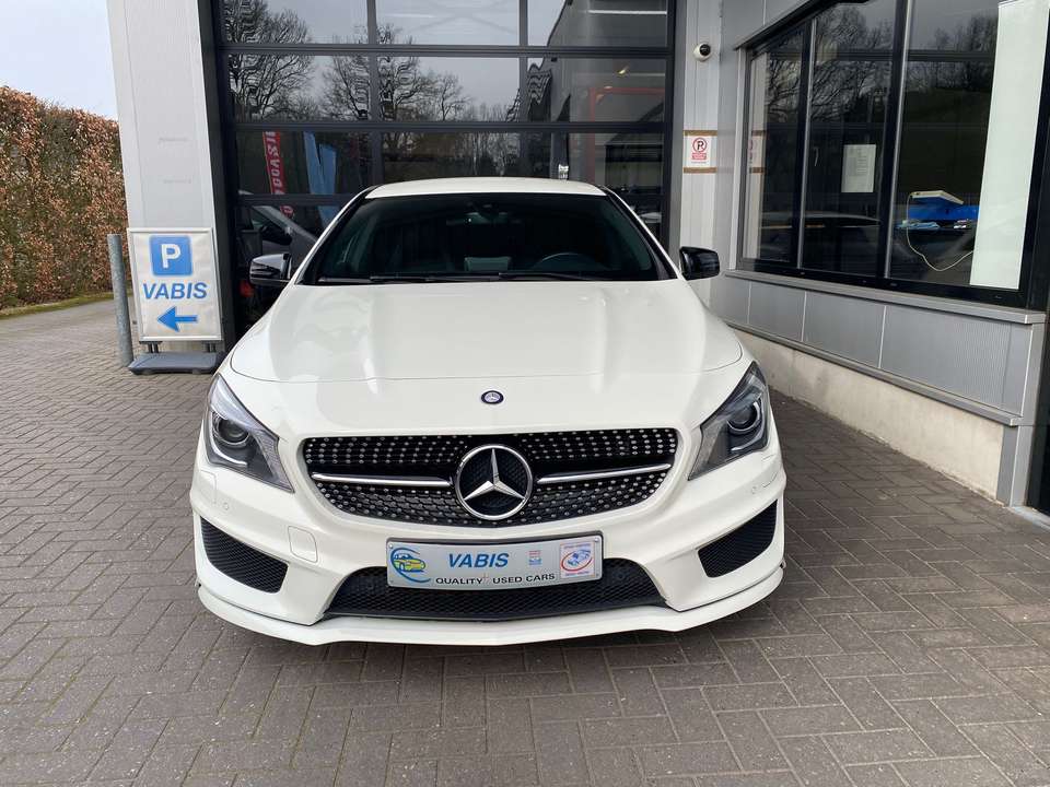 Mercedes-Benz CLA 180 - Imagem 2