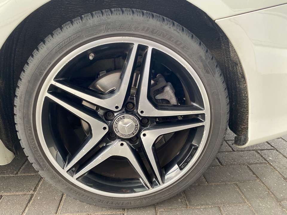 Mercedes-Benz CLA 180 - Imagem 5