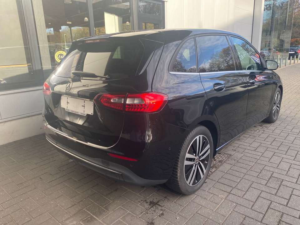 Mercedes-Benz B 200 - Imagem 5