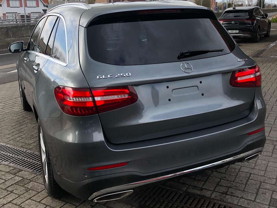 Mercedes-Benz GLC 250 - Imagem 4