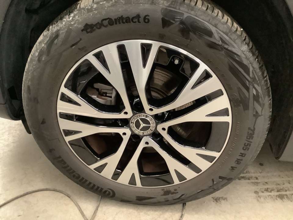 Mercedes-Benz GLB 180 - Imagem 5