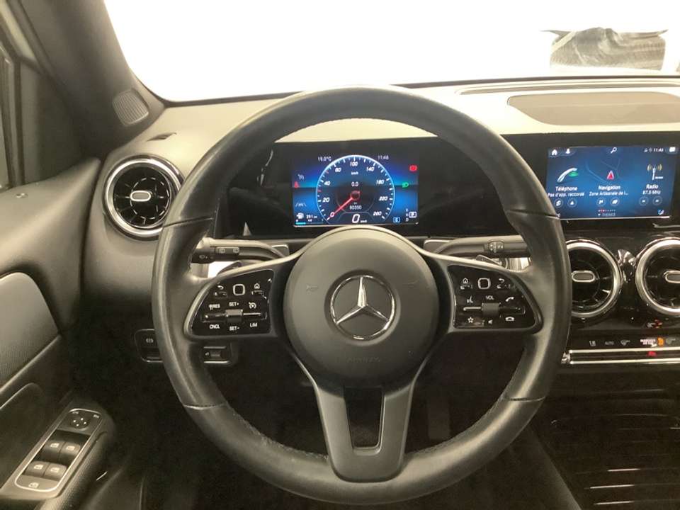 Mercedes-Benz GLB 180 - Imagem 7