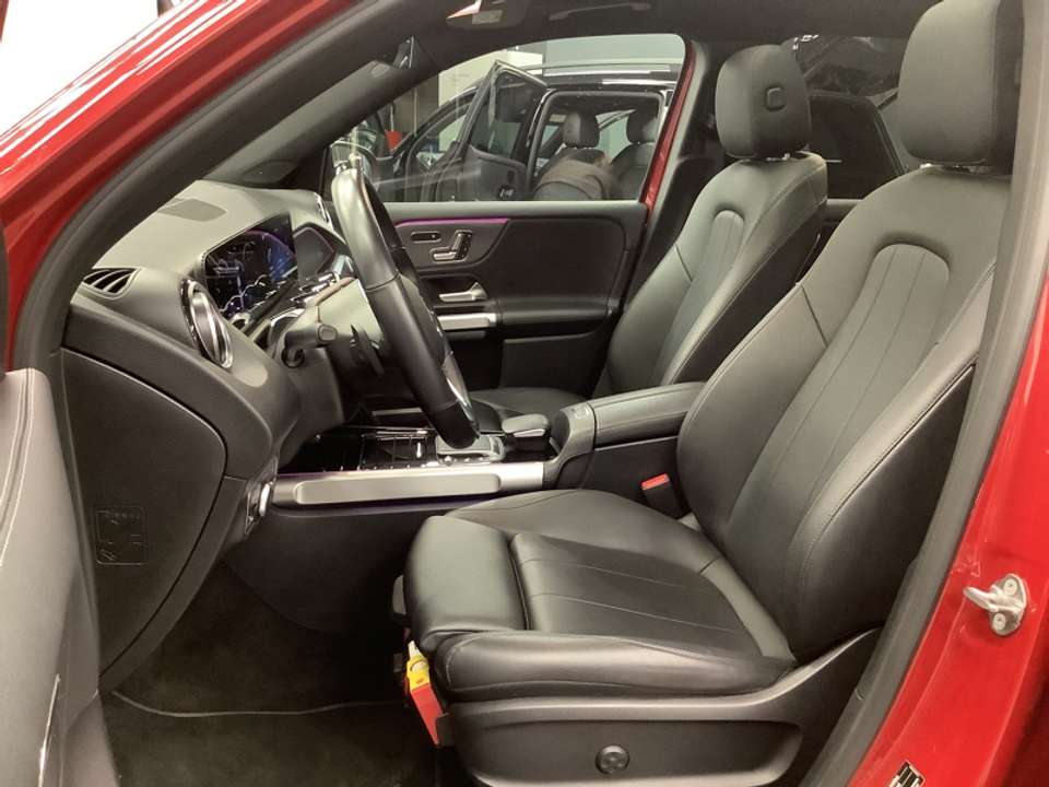 Mercedes-Benz GLB 200 - Imagem 7