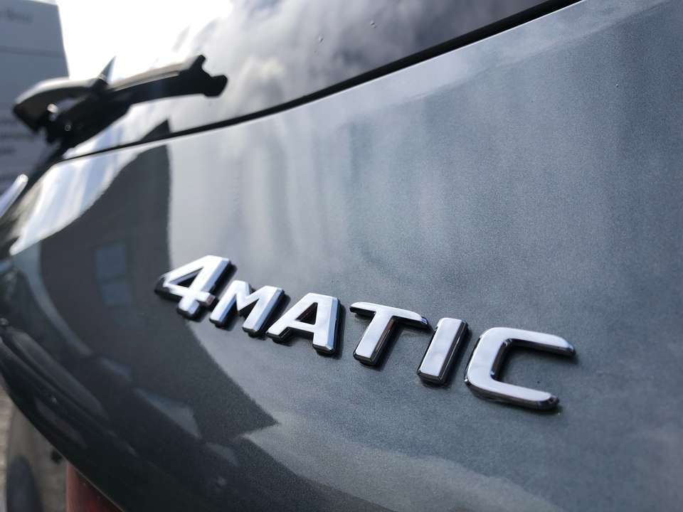 Mercedes-Benz GLC 250 - Imagem 12