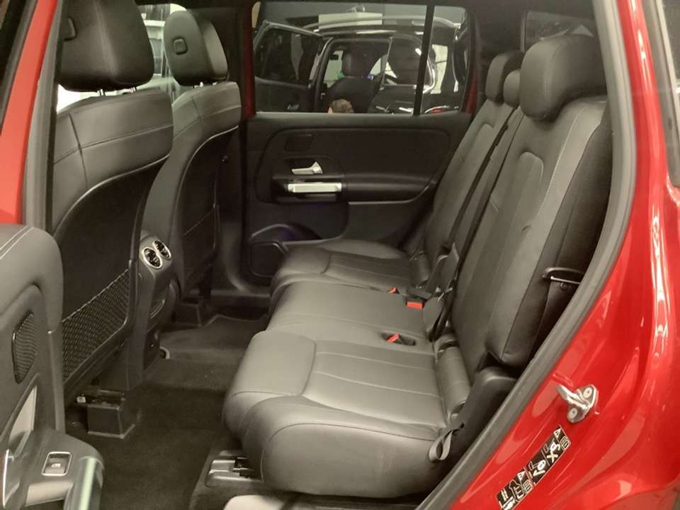 Mercedes-Benz GLB 200 - Imagem 8