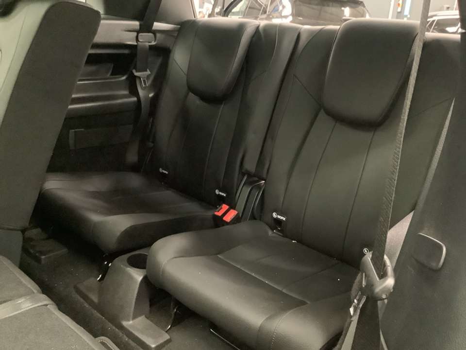 Mercedes-Benz GLB 180 - Imagem 11