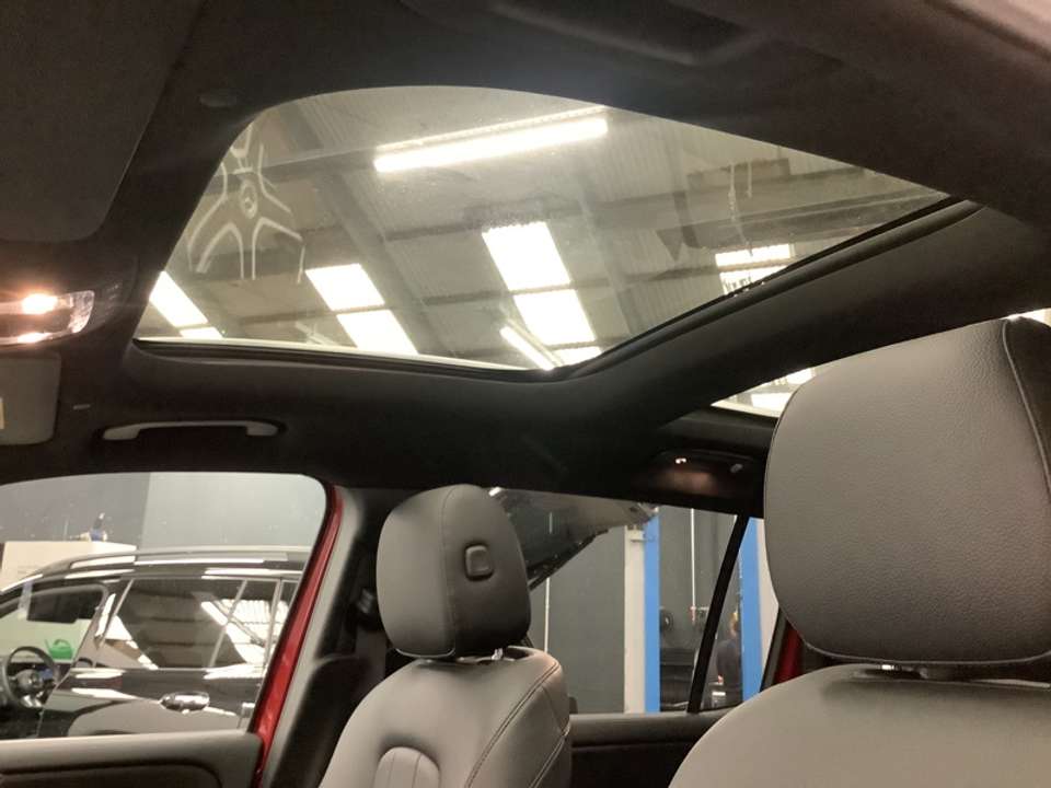 Mercedes-Benz GLB 200 - Imagem 13