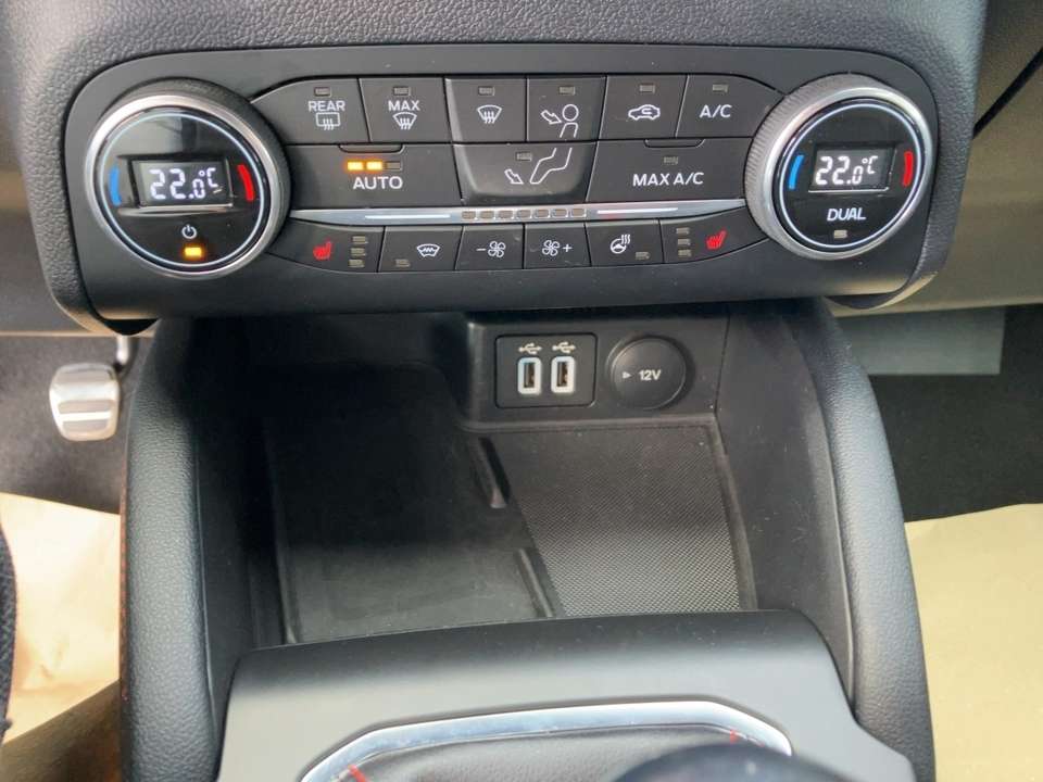 Ford Kuga - Imagem 14