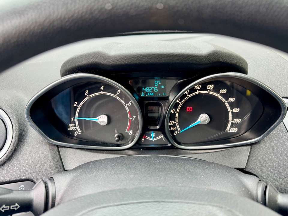 Ford Fiesta - Imagem 9