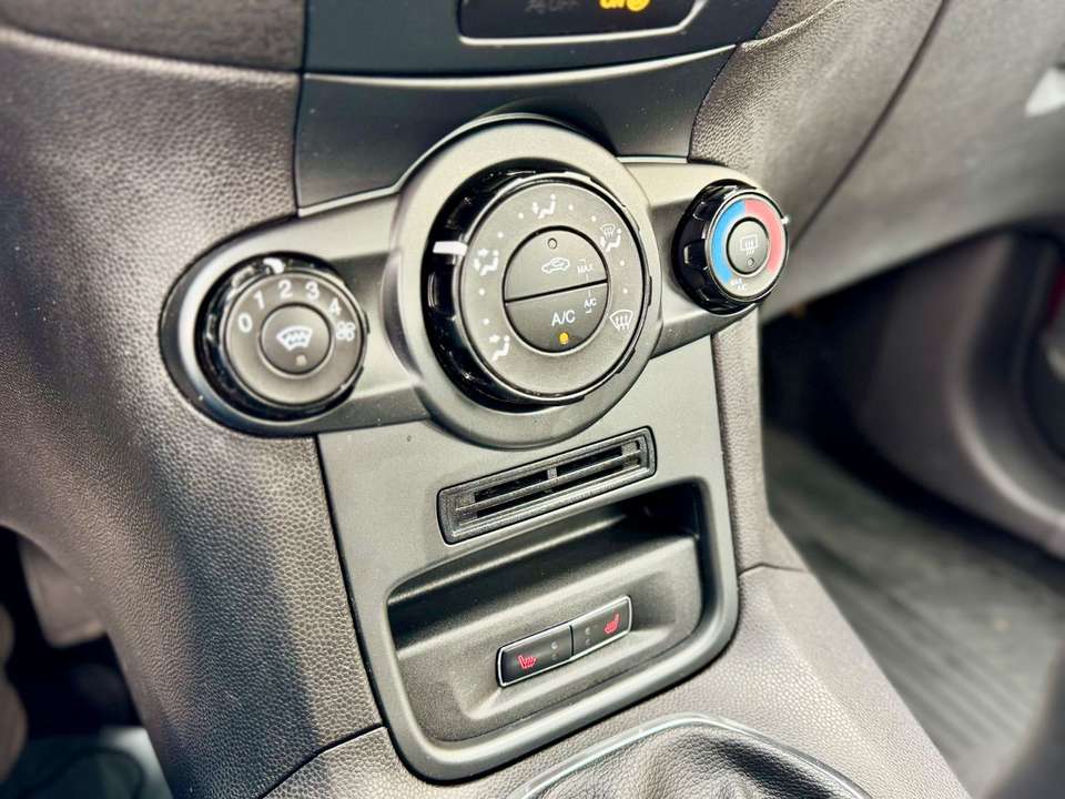 Ford Fiesta - Imagem 12