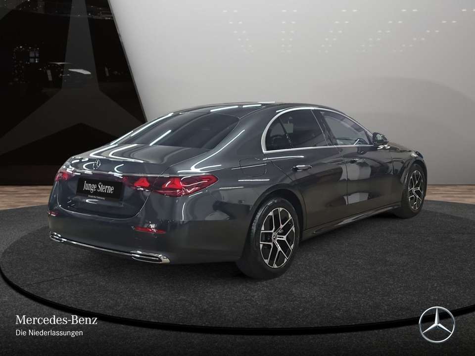 Mercedes-Benz E 220 - Imagem 8