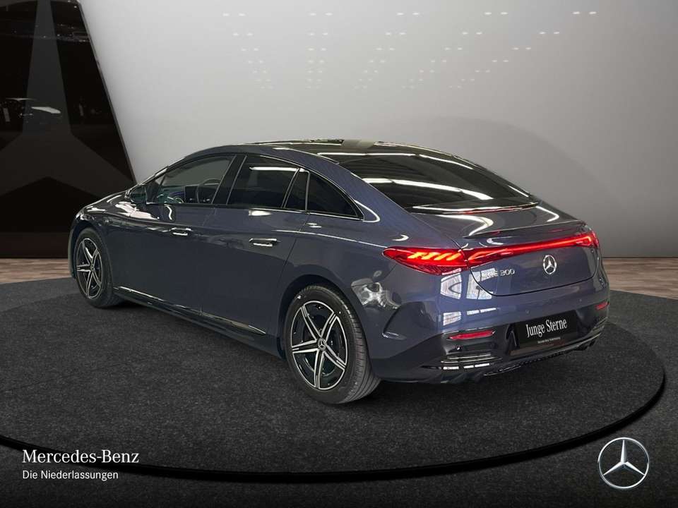 Mercedes-Benz EQE 300 - Imagem 10