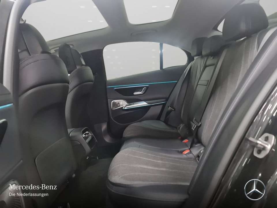 Mercedes-Benz E 220 - Imagem 12