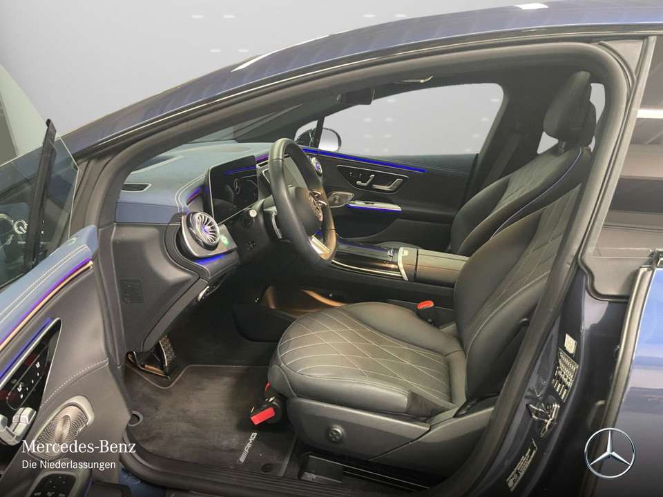Mercedes-Benz EQE 300 - Imagem 11