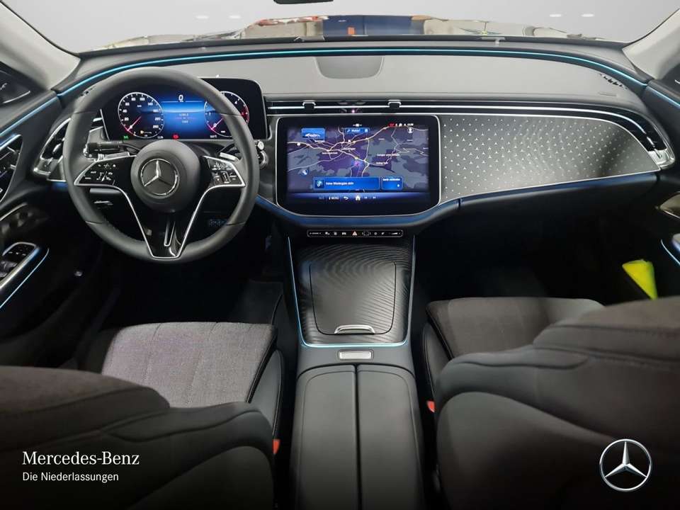 Mercedes-Benz E 220 - Imagem 13