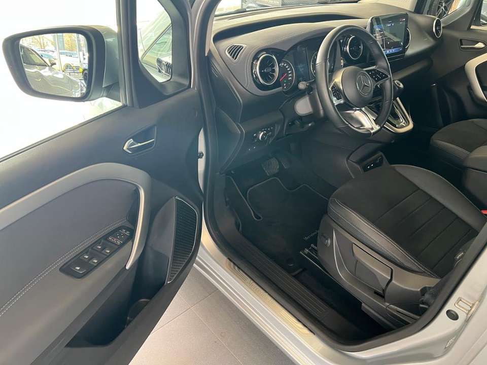 Mercedes-Benz T-Class - Imagem 8