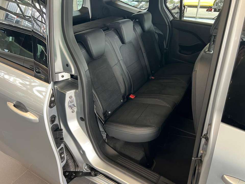 Mercedes-Benz T-Class - Imagem 11