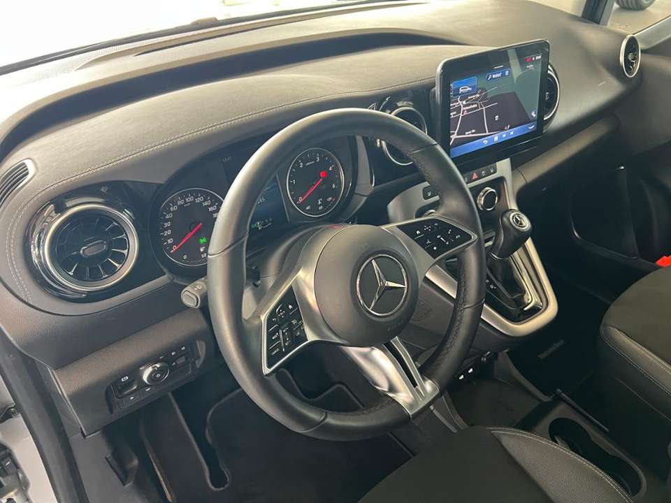 Mercedes-Benz T-Class - Imagem 14