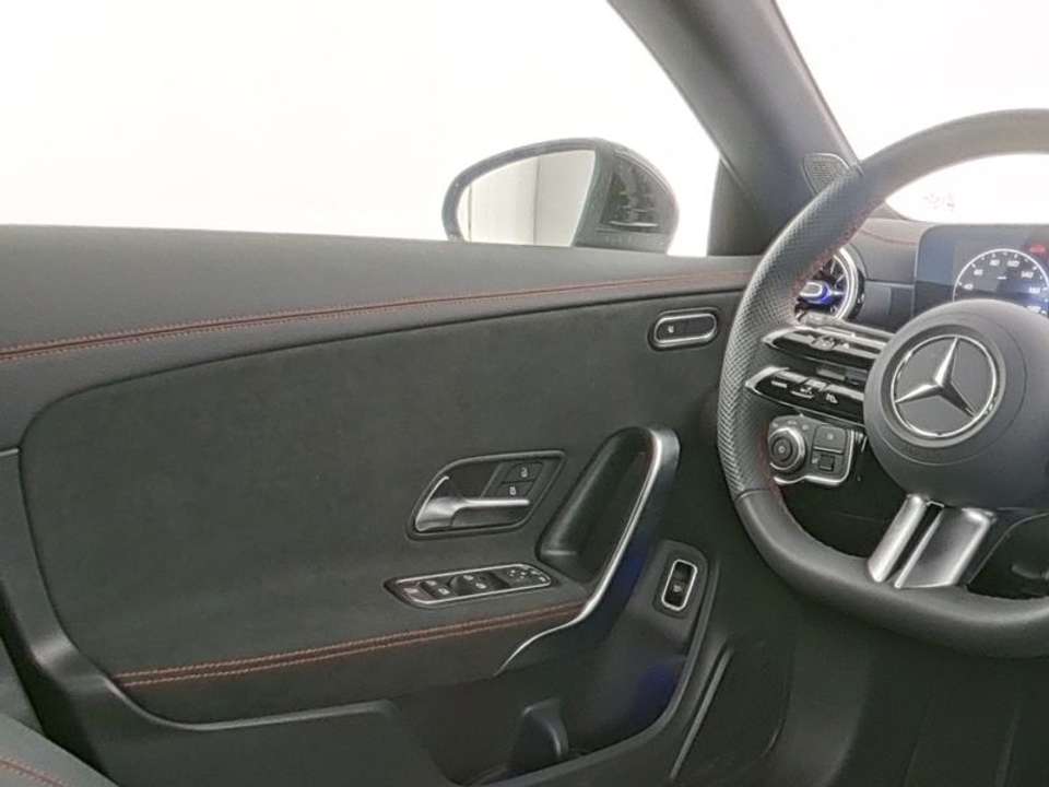Mercedes-Benz CLA 200 - Imagem 6