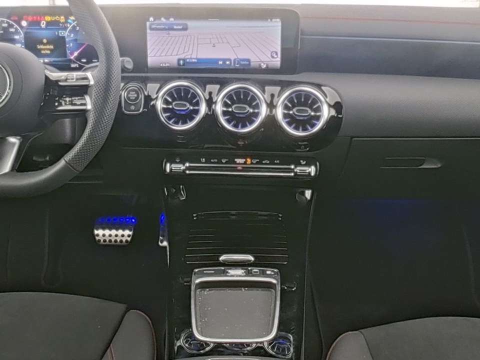 Mercedes-Benz CLA 200 - Imagem 7