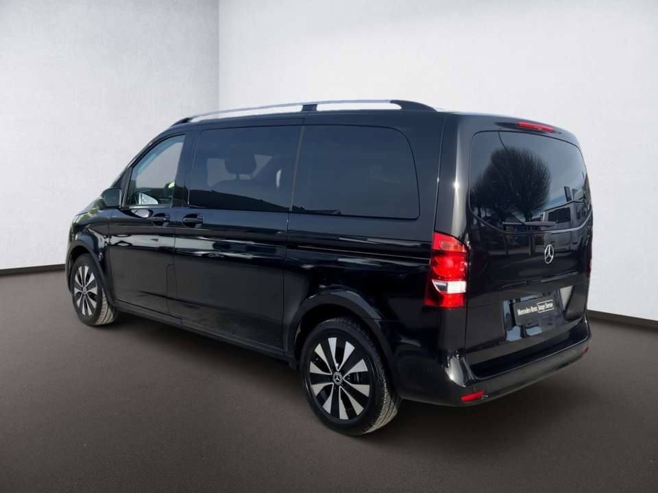 Mercedes-Benz V 220 - Imagem 4