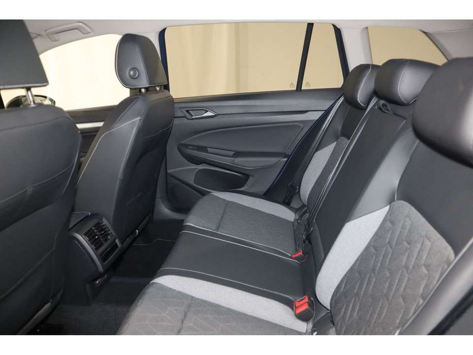 Volkswagen Golf Variant - Imagem 14