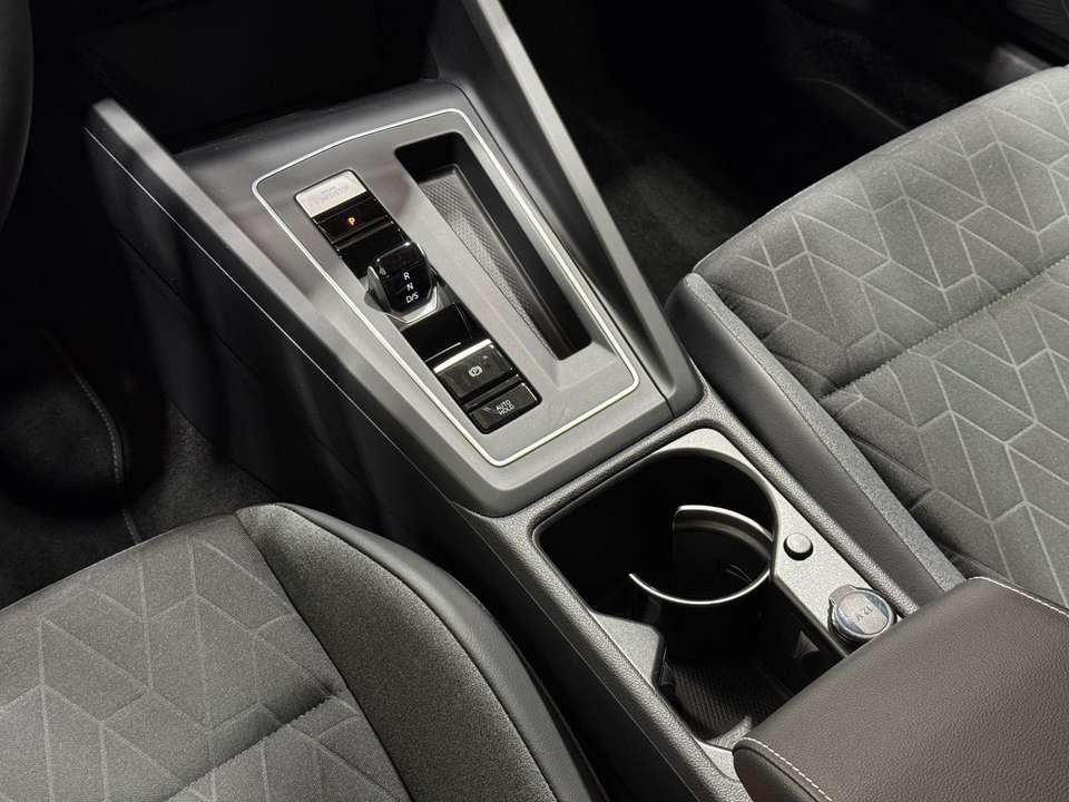 Volkswagen Golf Variant - Imagem 13