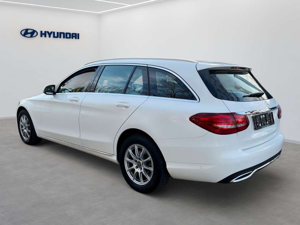 Mercedes-Benz C 180 - Imagem 4