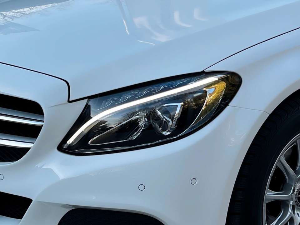 Mercedes-Benz C 180 - Imagem 5