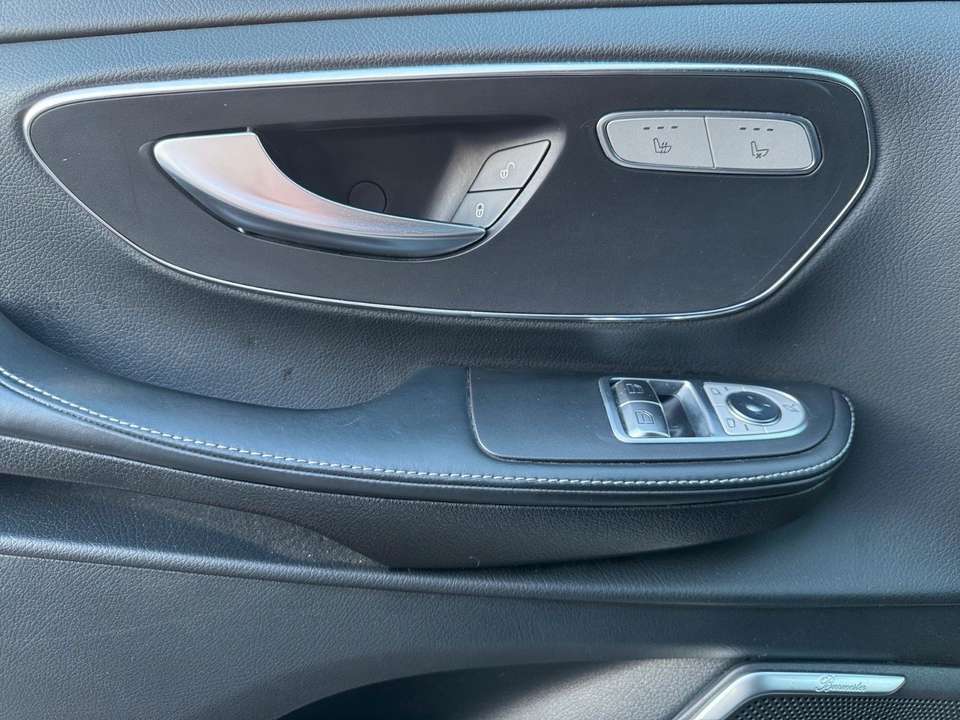Mercedes-Benz V 250 - Imagem 7
