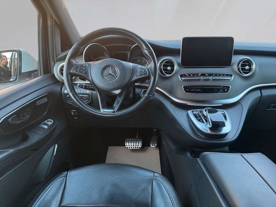 Mercedes-Benz V 250 - Imagem 10