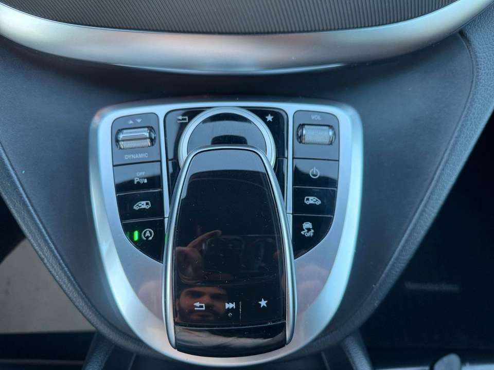 Mercedes-Benz V 250 - Imagem 16