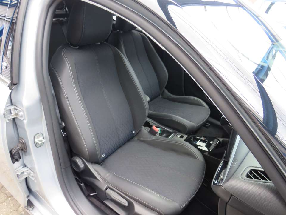 Opel Corsa-e - Imagem 14