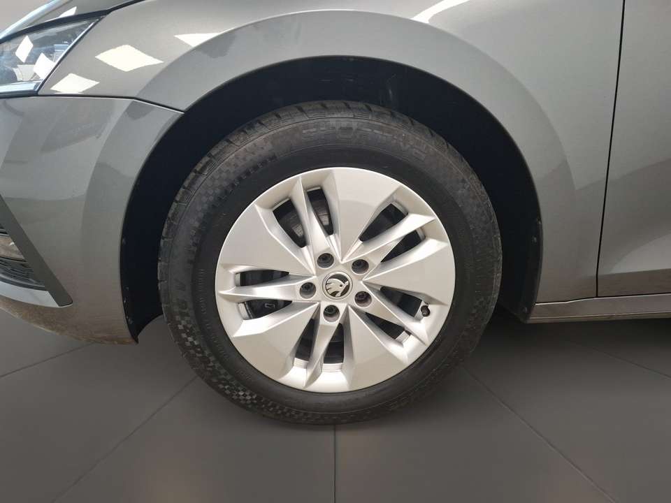 Skoda Octavia - Imagem 3