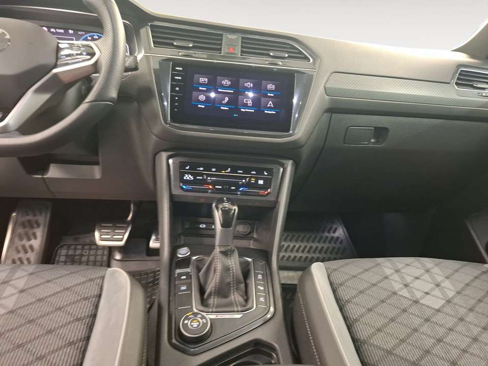 Volkswagen Tiguan Allspace - Imagem 9