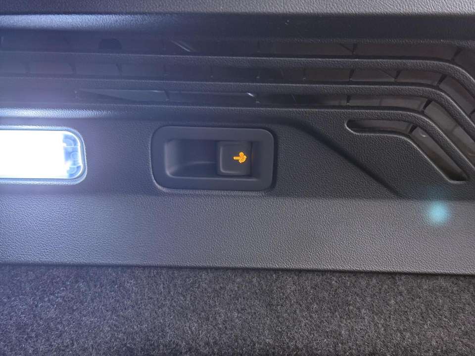 Volkswagen ID.4 - Imagem 9