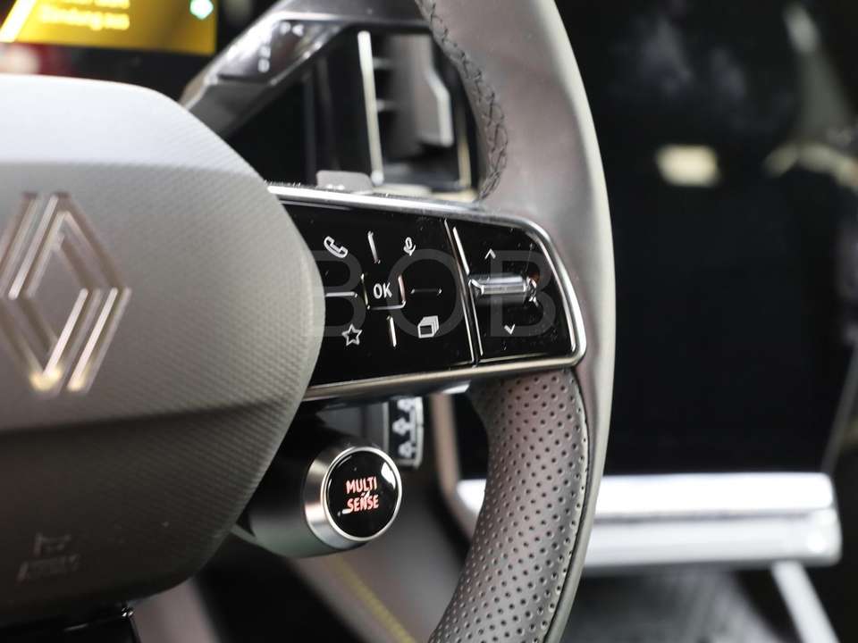 Renault Megane E-Tech - Imagem 10